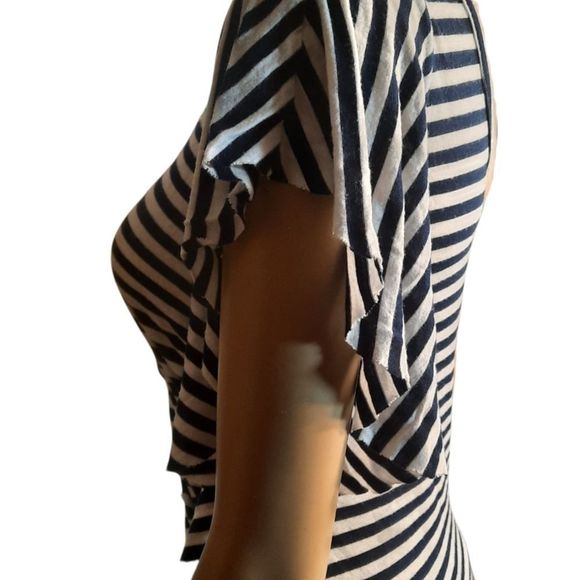 Two Apples Shirt Navy blue  White striped shirt one sleeve Size Medium - Picture 13 of 14